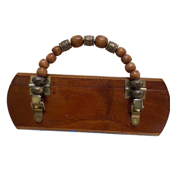 One of a a Kind Handmade Big Butt CigarBox Purse w/dust bag - Picture 6 of 14